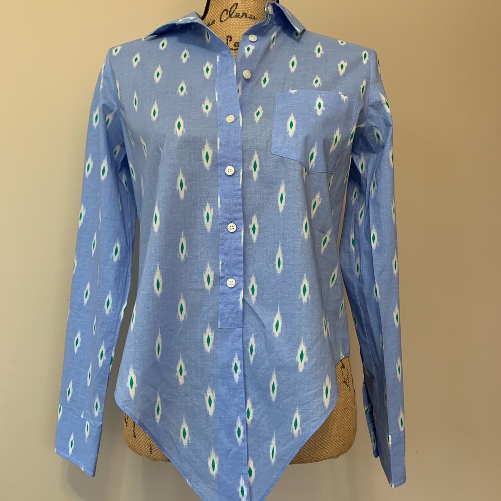 J CREW 100% cotton ladies button up blue ikat print shirt NWT size XS